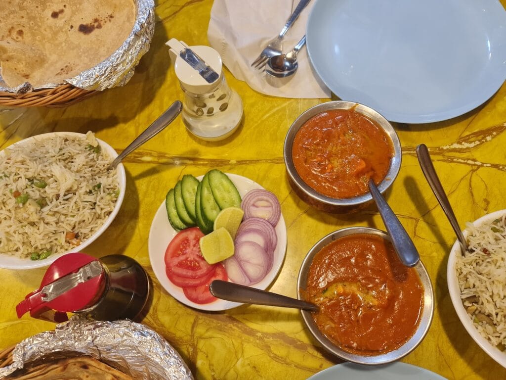 Veoma povoljan ručak u indijskom restoranu u Dubaiju