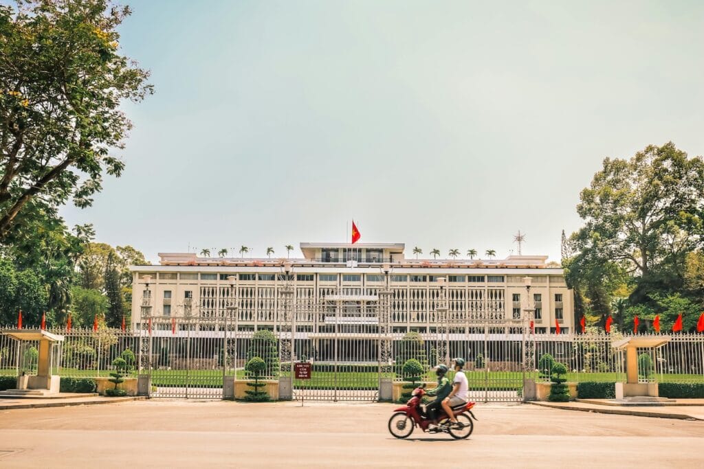 Reunification Palace (Palata ujedinjenja) jedna je od najvažnijih atrakcija u Ho Ši Min-u