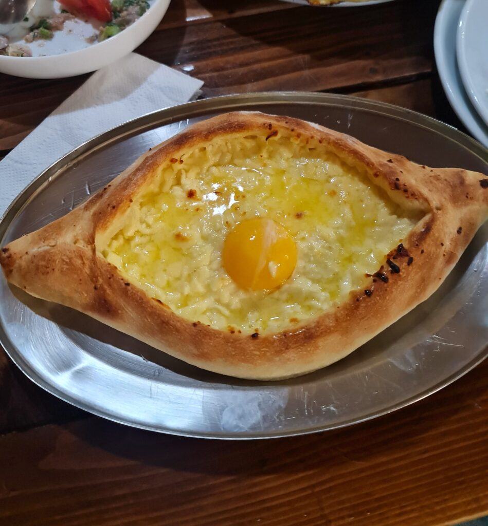 Khachapuri - tradicionalno jelo Gruziji koje morate probati